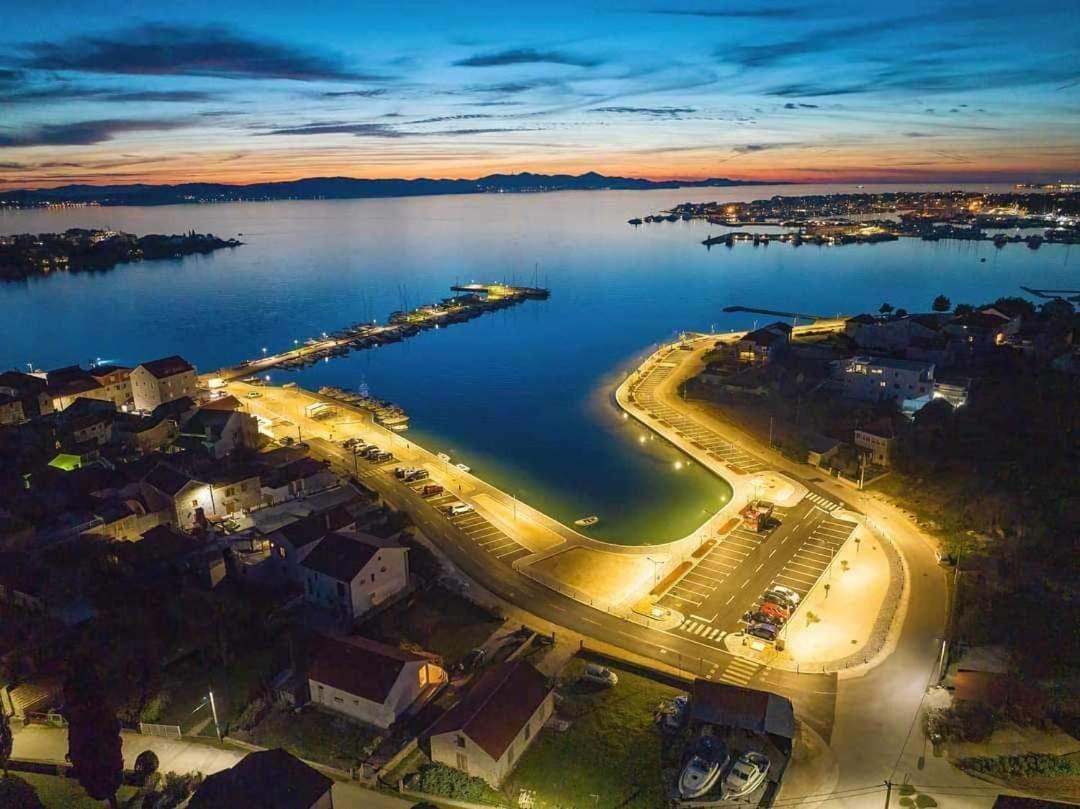 Apartmani Svitlana Sukošan Esterno foto