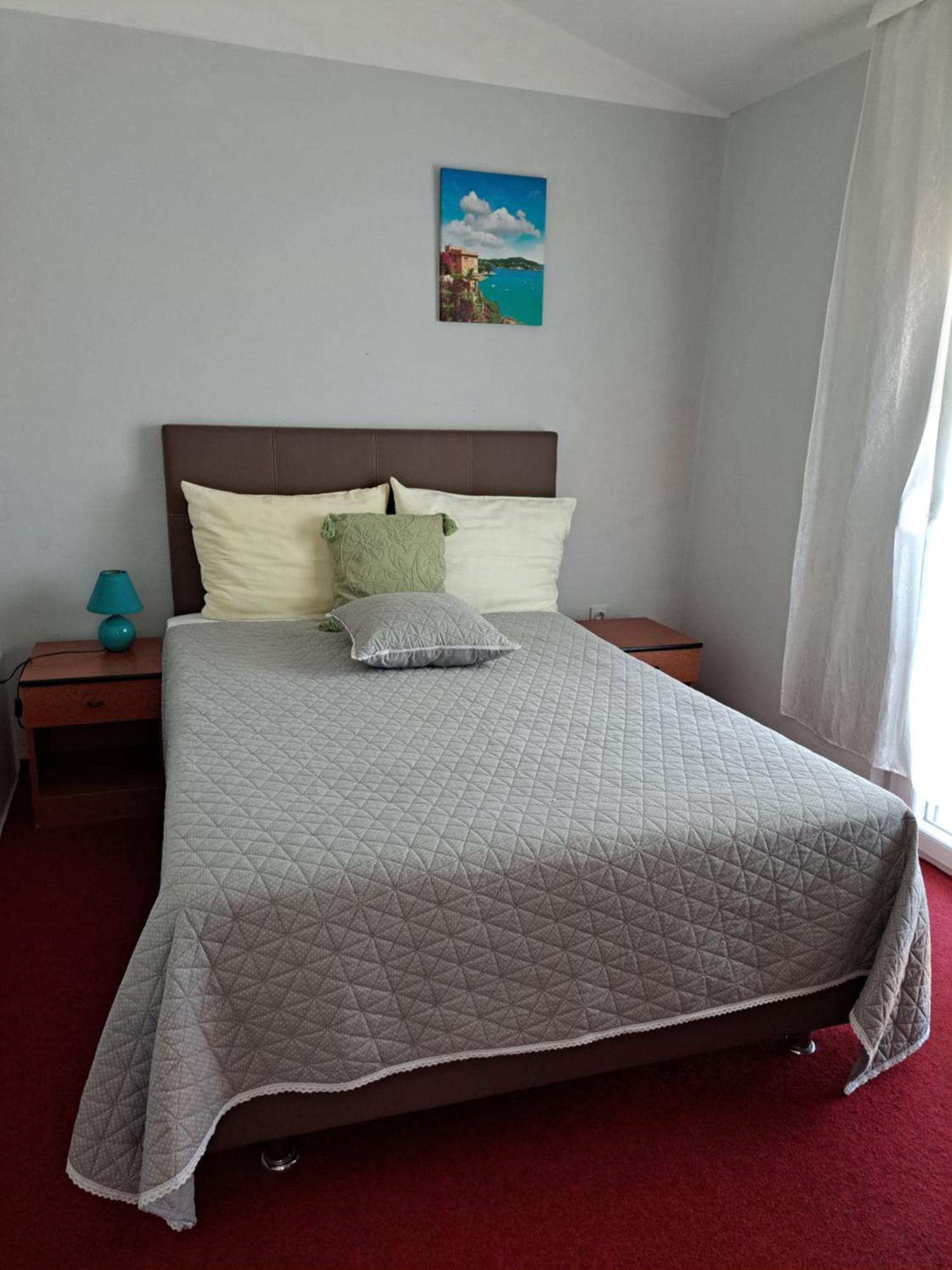 Apartmani Svitlana Sukošan Esterno foto